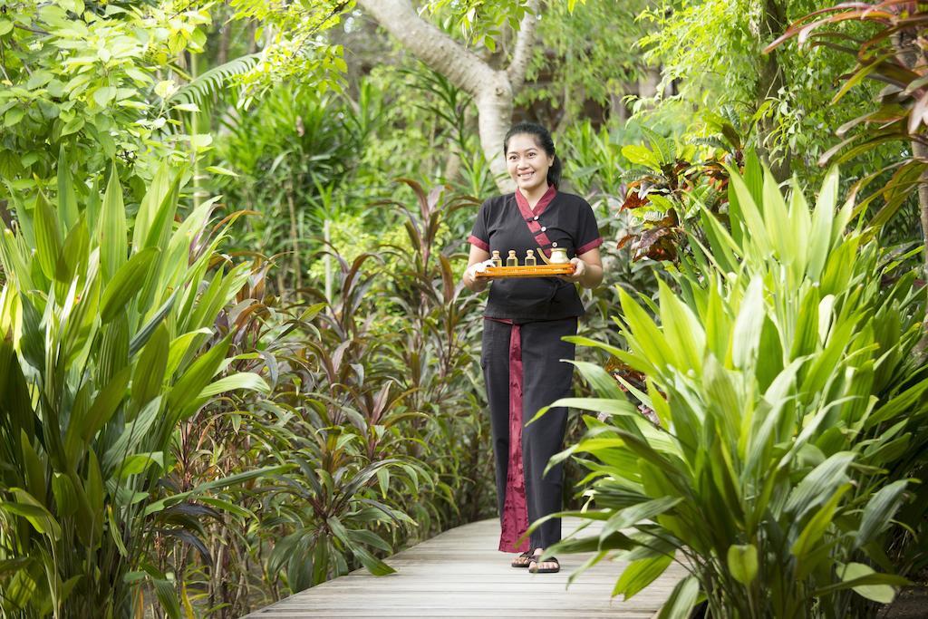 Kuramathi Maldives Resort 4*